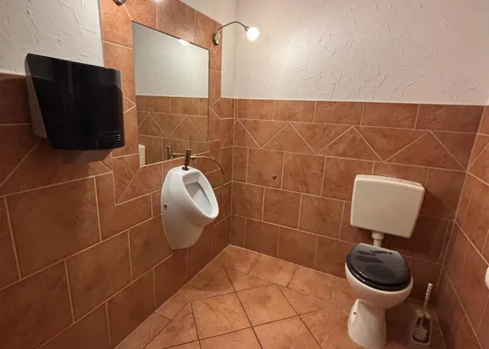 Monteurwohnung Am Bahnhof Lägenhet *